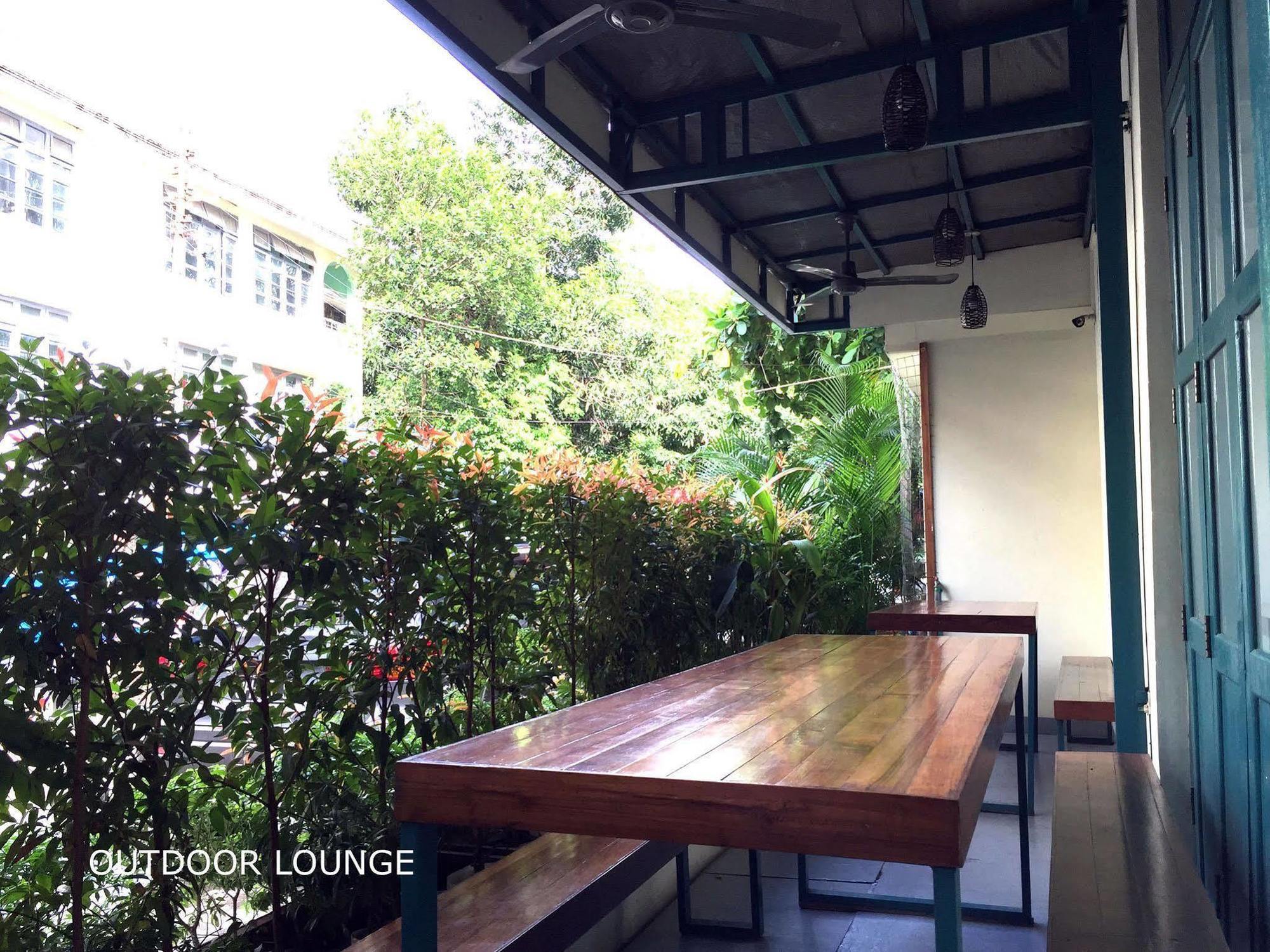 Pickled Tea Hostel Yangon Dış mekan fotoğraf